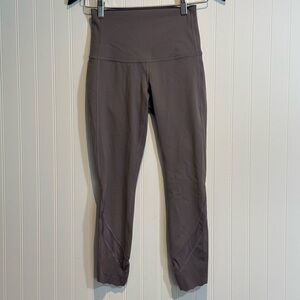 Lululemon leggings mesh insert raw hem 23”